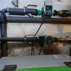 Termik rozwarty zasobnik otwarty sas. Instalacja grzewcza z pompą Wilo i termostatem Afriso.