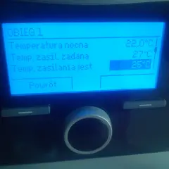 Ustawienia pieca Vaillant ecotec plus: Obieg 1, temperatura nocna 22°C, zadana 27°C, aktualna 25°C.