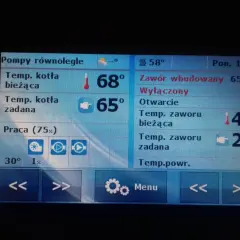 Wyświetlacz kotła 5 klasy: temperatura spalin 68°C, zadana 65°C. Zawór wbudowany wyłączony.