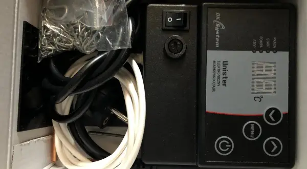Elektroniczny miarkownik ciągu Unister DK System, jak zrobić instalację? W zestawie okablowanie i łańcuszek.